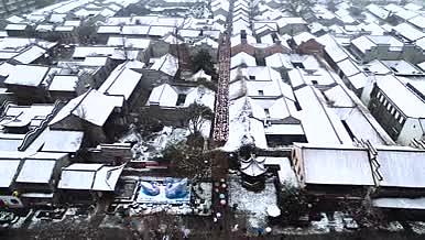 4K航拍南京冬季雪景老门东雪景下雪天大雪视频的预览图